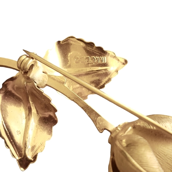 Giovanni Rose of Christ Brooch Gold Pin - Picture 3 of 9